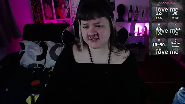 Snapshot of Bdsm_and_fries chatting on July 18, 10:57 am Bdsm and fries online show from July 18, 10:57 am