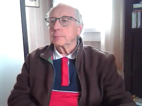 Snapshot of johnjohn622662 chatting on September 25, 12:11 pm johnjohn622662 online show from September 25, 12:11 pm