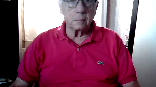 Snapshot of johnjohn622662 chatting on July 14, 1:39 pm johnjohn622662 online show from July 14, 1:39 pm
