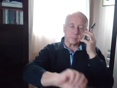Snapshot of johnjohn622662 chatting on March 23, 3:01 pm johnjohn622662 online show from March 23, 3:01 pm