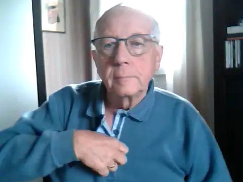 Snapshot of johnjohn622662 chatting on October 5, 1:35 pm johnjohn622662 online show from October 5, 1:35 pm