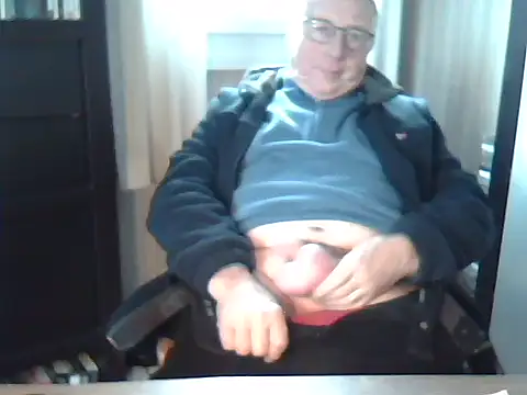 johnjohn622662 online show from January 13, 2:54 pm