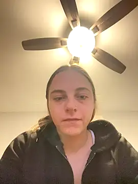 Snapshot of jaseyrae chatting on October 23, 11:31 am jaseyrae online show from October 23, 11:31 am