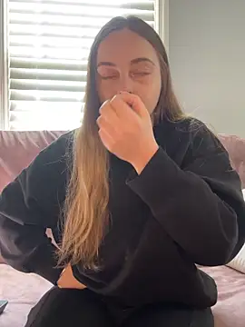 jaseyrae online show from March 28, 3:57 pm