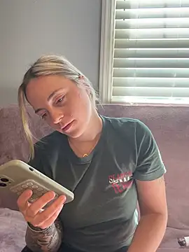 jaseyrae online show from May 28, 2:45 pm