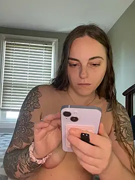 jaseyrae online show from April 18, 7:07 pm