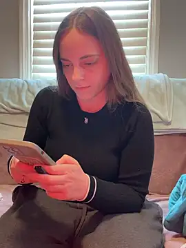 jaseyrae online show from April 19, 6:10 pm