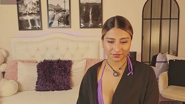 Rubyross21 online show from June 11, 10:40 pm