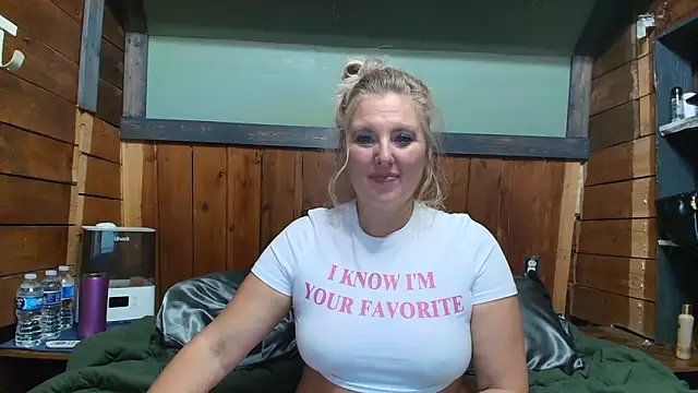 lisaxlovexxx online show from March 11, 4:17 am