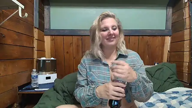 lisaxlovexxx online show from March 7, 4:56 pm