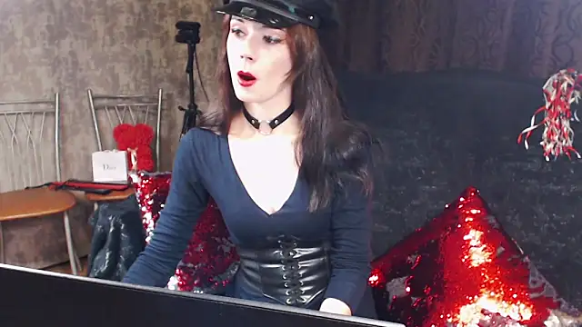 Snapshot of VictoryVega chatting on September 15, 4:18 pm VictoryVega online show from September 15, 4:18 pm