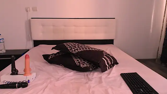 DaryanaRed08 online show from February 25, 7:42 am