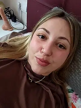 Snapshot of sofiabichota chatting on April 8, 10:50 am sofiabichota online show from April 8, 10:50 am