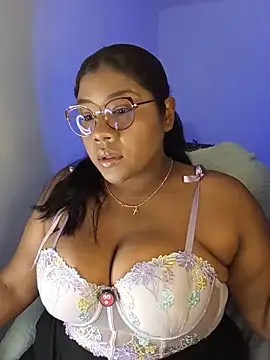 paola091 online show from June 3, 11:31 pm