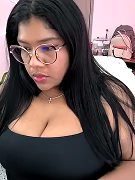 paola091 online show from March 27, 1:47 am