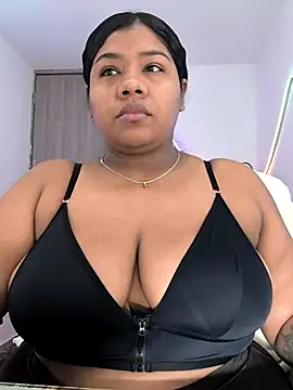 paola091 online show from April 15, 11:38 am