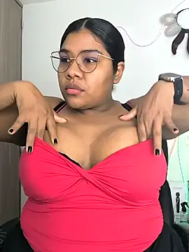 paola091 online show from October 18, 12:01 am