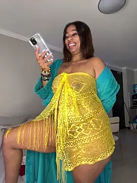 CurvyDesire1 online show from May 26, 7:28 am