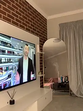 CurvyDesire1 online show from March 31, 10:23 pm