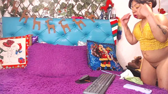 SARAWILLS online show from December 21, 2:30 pm