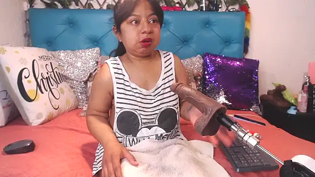 SARAWILLS online show from January 10, 2:23 pm