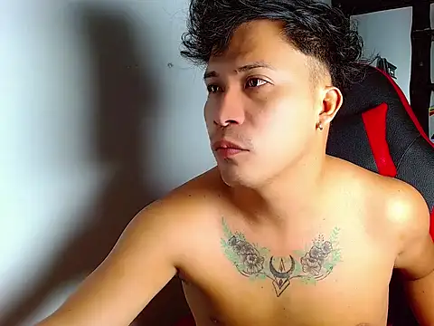 boyhot23x online show from April 23, 5:25 am