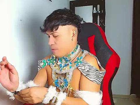 boyhot23x online show from April 16, 3:07 am