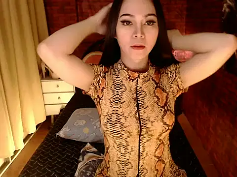 Yoshidashemale online show from November 15, 11:36 am