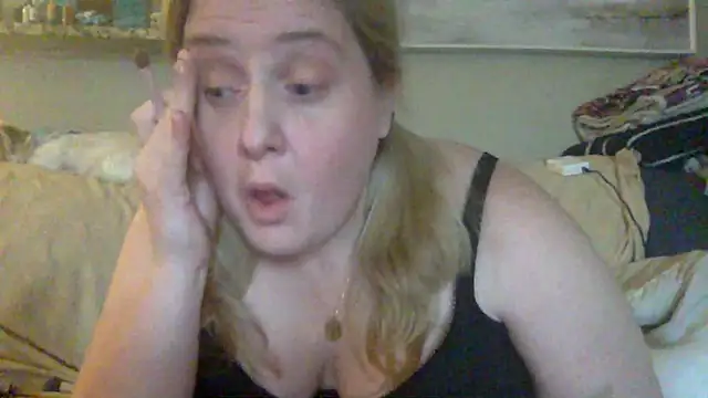 Hleigh327 online show from June 2, 5:35 pm