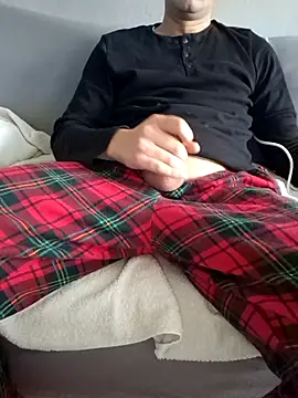 praqun2021 online show from February 22, 6:16 am