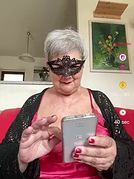 Snapshot of simona60 chatting on May 30, 1:17 pm simona60 online show from May 30, 1:17 pm