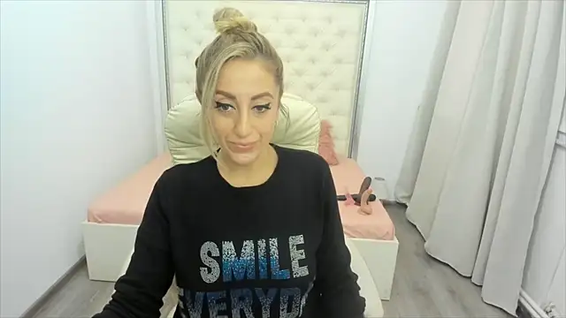 erykajoy online show from October 23, 8:57 am