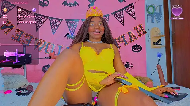 nalajoyce online show from October 31, 10:45 am