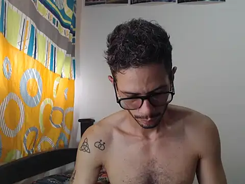 alisterxxx online show from February 19, 5:21 pm