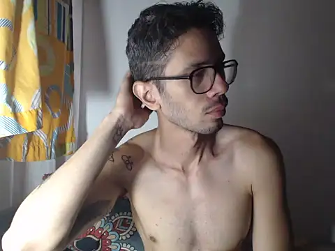 alisterxxx online show from March 18, 12:51 pm