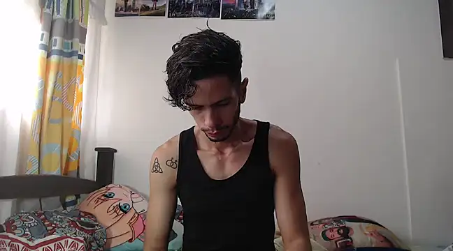 Snapshot of alisterxxx chatting on February 14, 2:23 pm alisterxxx online show from February 14, 2:23 pm