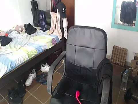 alisterxxx online show from December 4, 5:23 pm