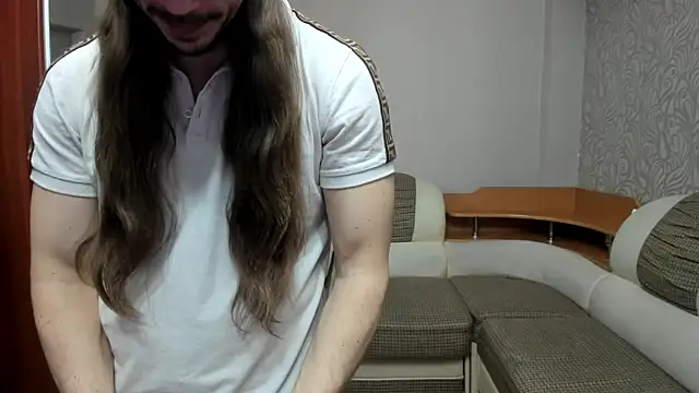 Marrymepls online show from March 1, 2:50 pm