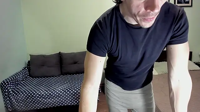 Marrymepls online show from May 5, 4:32 pm