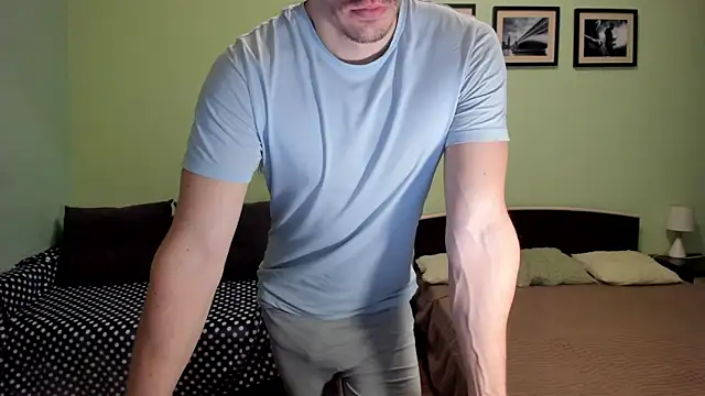 Marrymepls online show from April 19, 6:10 pm