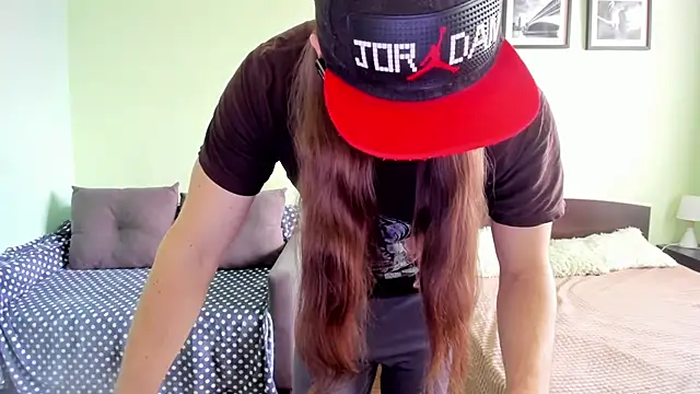 Marrymepls online show from April 14, 9:58 am