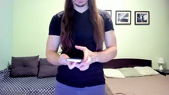 Marrymepls online show from April 8, 3:24 pm