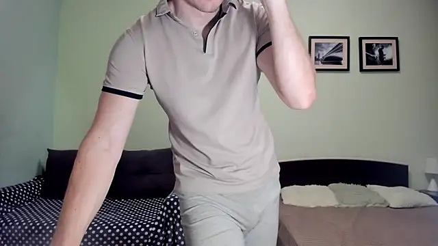 Marrymepls online show from May 4, 1:36 pm