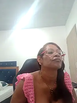 BustyMilf  online show from October 12, 1:01 pm