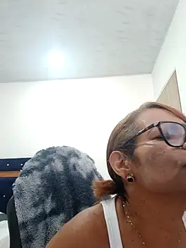 BustyMilf  online show from September 19, 1:59 pm