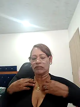 BustyMilf  online show from October 19, 4:21 pm