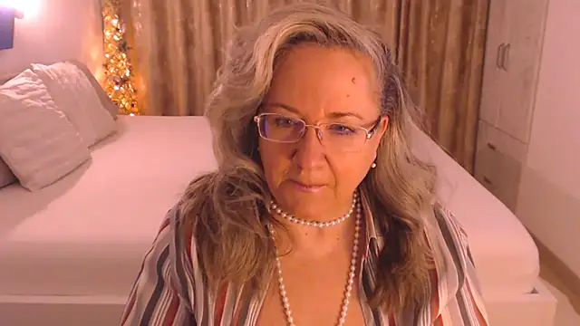 Raisshy online show from March 3, 5:14 am