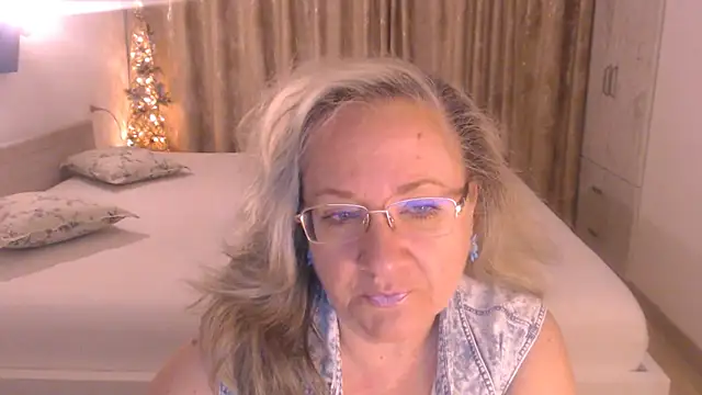 Raisshy online show from May 7, 3:55 am