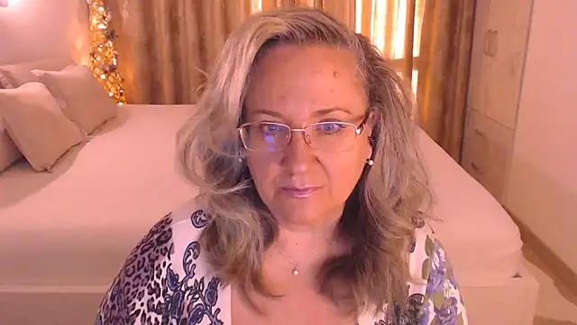 Raisshy online show from February 28, 2:17 pm