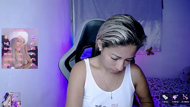 ninatiny online show from January 15, 10:18 am